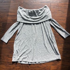 Dainty Hooligan Off-The-Shoulder Top